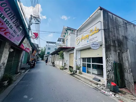 Nhà mặt phố kinh doanh sầm uất,trục chính ô tô tránh - Hậu Dưỡng - Kim Chung
