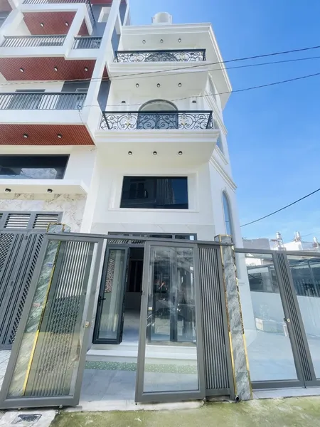 NHÀ BÁN MỚI LÔ GÓC 3 MẶT TIỀN THOÁNG 4 TẦNG - HẺM XE HƠI THÔNG GẦN MẶT TIỀN NGUYỄN ẢNH THỦ - CN ĐỦ 92M2 - 4L - 4PN - SÂN THƯỢNG - NGANG 8M