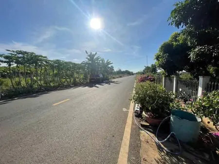 Chuyển chỗ ở cần bán nhà đất 11×45 80 thổ cư mặt tiền nhưa 12 m  giá 2ty4 còn  thương lương