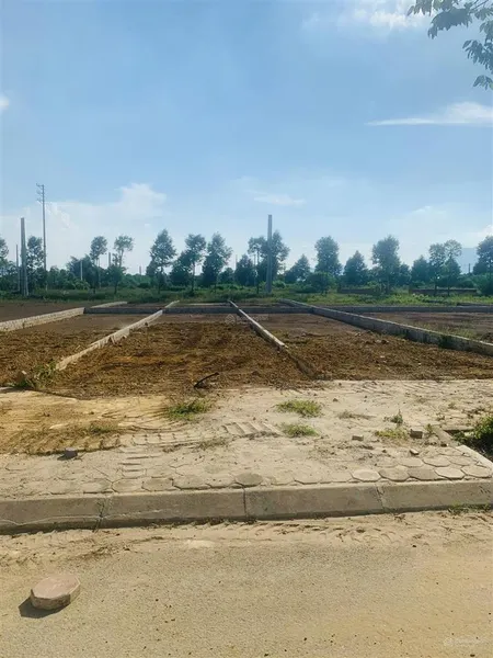 Chính chủ cần tiền cho con đi du học đức bán 100m2 tđc đhqg giá 5,95 tỷ mặt đường đôi 18m