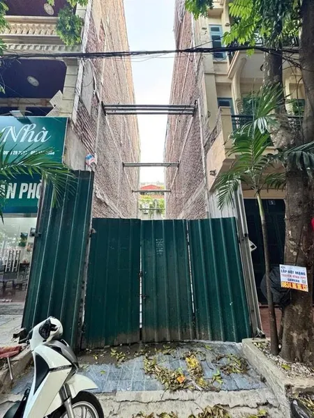 Bán gấp mảnh đất đã xây móng, có giấy phép xây dựng 7 tầng, tại yên hoà, cầu giấy