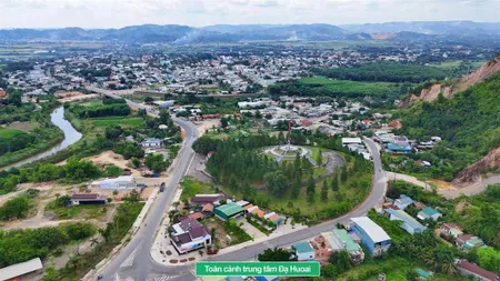 Siêu phẩm đất trung tâm đạ tẻh lâm đồng view hồ lucky tree kdc đủ tiện ích chỉ 3xx tr