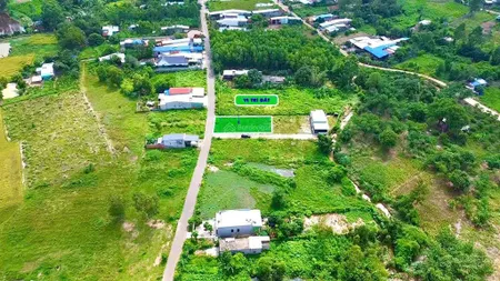 Lô góc ngang 17m sâu 30m, 1 sẹc khu trung tâm xã châu pha