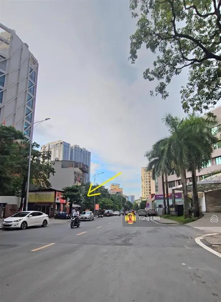 Số 82 ngọc khánh đối diện vinhomes gallery giảng võ. dt 2059m2 lô góc đẳng cấp