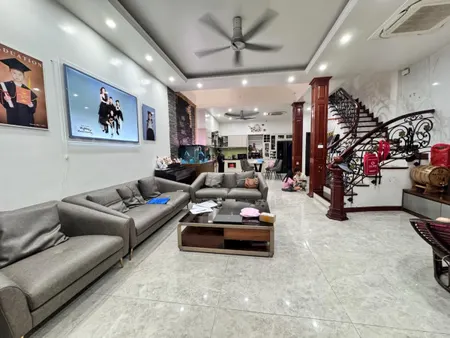 NHÀ PHỐ KIM GIANG, NGÕ THÔNG Ô TÔ, KINH DOANH, 40M*5 TẦNG. GIÁ 11.5 TỶ (CÓ THƯƠNG LƯỢNG)