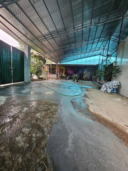 Mình cần cho thuê kho xưởng ở Đại Lộ Thăng Long , đoạn An Khánh, Hà Nội. Diện tích 600m2 Khung thép hộp cao 7m