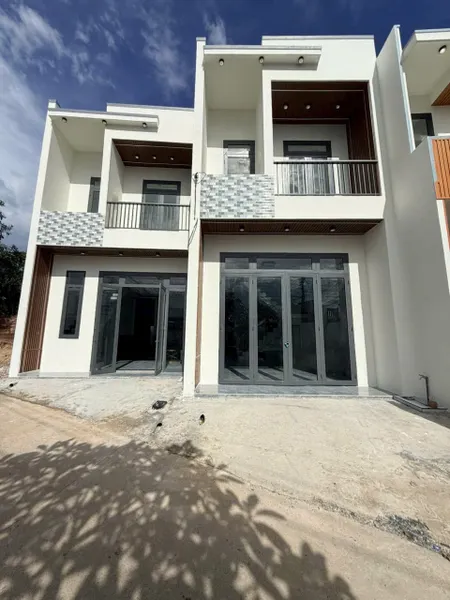 NGỘP NGÂN HÀNG ,BÁN GẤP CĂN NHÀ NGAY ĐƯỜNG ĐỒNG KHỞI -5X20,SỔ HỒNG RIÊNG THỔ CƯ