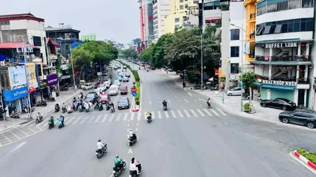 bán nhà Nguyễn Văn Cừ, gara ôtô, ngõ thông, kinh doanh