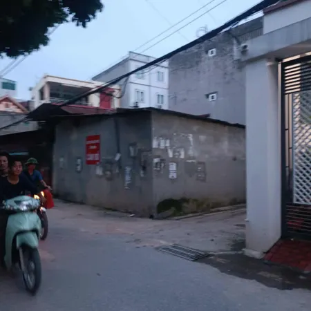 Đất phân lô Kim Giang. Chỉ 14.x tỷ, 80m², MT 4.6 m. Ngõ xe 7 chỗ tránh nhau. Cách đại học Thăng Long 2 phút chạy xe.