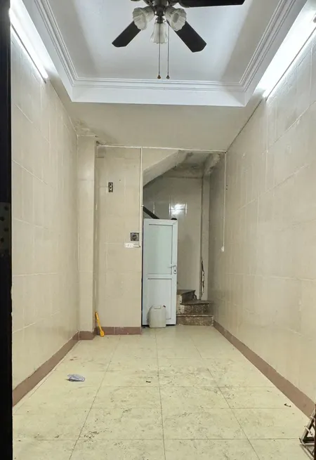 Cho thuê nhà riêng ngõ Hàng Bún 17m² x 5 tầng, 3PN, 3 WC, 11 triệu/tháng