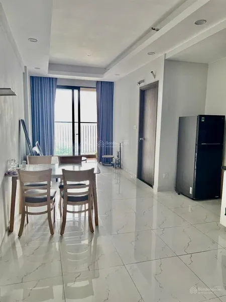 Bán căn 2pn2wc dt 61m2 có ban công, hỗ trợ vay lên đến 1,5ty , nhà còn mới, có nội thất.