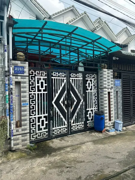 Nhà trệt lầu còn mới khu 8 Phú Hoà cũ (phường Phú Lợi-TP.HCM) Nhánh hẻm 385 Lê Hồng Phong đường oto dân kín