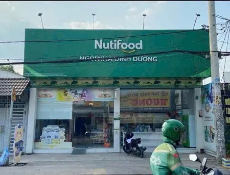 Bán nhà mặt bằng buôn bán kinh doanh xã Xuân Thới Thượng Hóc Môn TPHCM, DT: 8x23m.