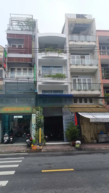 Mặt Tiền Đường Bình Phú,Phường 11,Quận 6(4m x 20m x 5 Tầng) 22.5 Tỷ TL