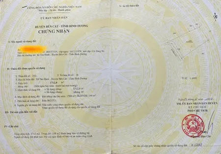 Đất vuông đẹp, đường thông, không tranh chấp và bên hông dọc đường đất 2m (dài khoảng 100m đường thông).