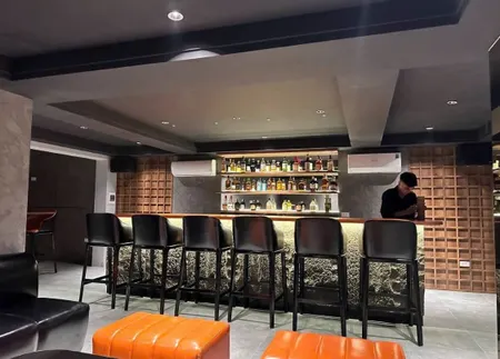 Phố VIP Kinh Doanh! Linh Lang,Mặt Phố,Oto Tránh,DT: 84m2 x 5Tầng,MT: 7m,Giá: 65 tỷ Ba Đình