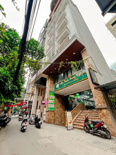 BÁN TÒA NHÀ CCMN MẶT ĐƯỜNG ĐỒNG ME. 160M2 - 10 TẦNG. THANG MÁY. 41 PHÒNG KK.