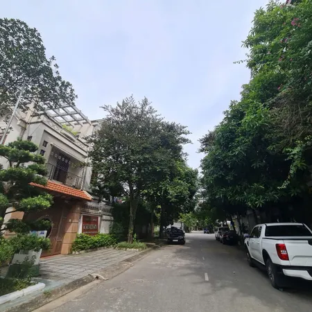 Bán 100.8m đất lô góc giãn dân y na. Cạnh vườn hoa, khu vui chơi, bãi đỗ xe. Mặt phố ngô diễn và nguyên tất thông. Phường kinh bắc bắc ninh