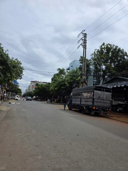 Bán 72m đất lô góc. Trung tâm chợ nông sản khu hoà đình. Mặt đường nguyễn cao. Phường võ cường bắc ninh