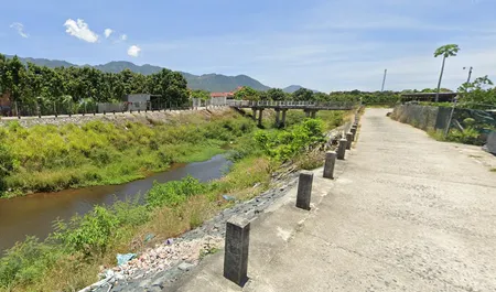 Bán cặp lô Cam Hòa đường bờ kè view trực diên đầm, đất thổ cư sổ đỏ sẵn sang trao tay