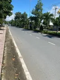 Nhà có lô đất 124,3m² (ngang 5,7m x dài 21,8m) full thổ cư tại đường 30/4, Long Đức
