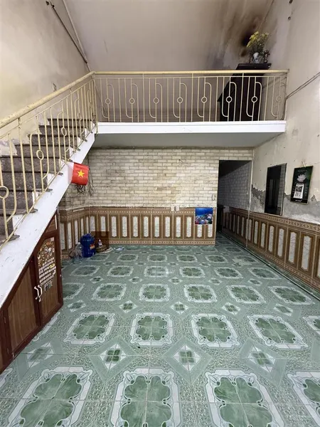 Bán nhà 2 tầng cũ ở phố lương yênhai bà trưng 60m2tgiá 8,5tỷ.không qua trung gian,giao dịch ngay