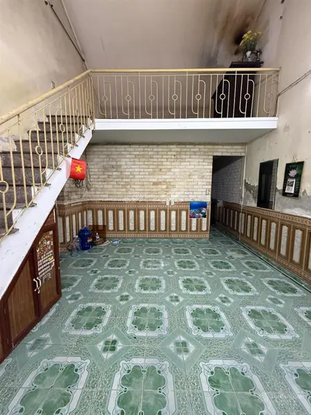 Có 102 ! bán gấp nhà lương yên hai bà trưng 60m 2t mt4.5m 8.5 tỷ . giá đầu tư , xây ccmn