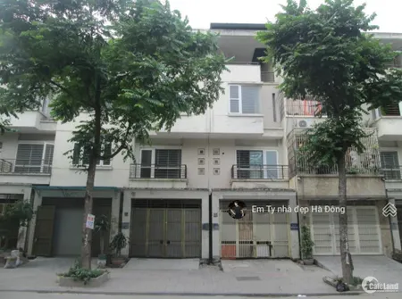 Chính chủ nhờ bán liền kề văn phú, đường trước nhà 15 m, kinh doanh, vị trí đẹp, mua sớm giá tốt