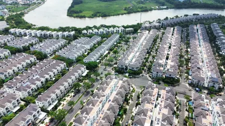 Bán căn nhà phố lavila phước kiển nhà bè, nhà full nội thất, 1trệt 2 lầu, giá tốt nhất thị trường