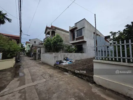 Bán 300m2 đất có nhà 2 tầng cạnh dự án aluvia bát tràng gia lâm