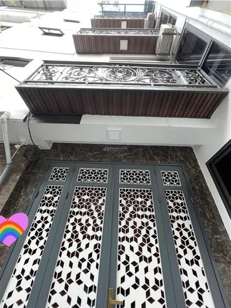 Bán nhà trương định giáp nhị 33m2 5 tầng 6 ngủ , mặt tiền khủng thoáng sáng vài chục mét ra ô tô