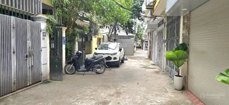 Chính chủ gửi bán nhà dân phân lô lô góc oto đỗ sát nhà phố nguyễn trãi