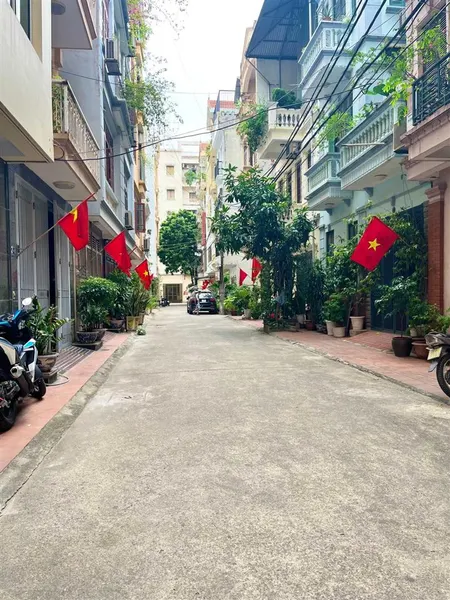 Bán nhà phố trích sài ven hồ tây 12 tỷ, dt 50m2, 2 thoáng ven hồ tây, homestay 0903 628 ***