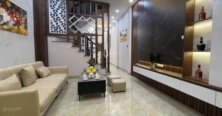 Xuất sắc! nhà đẹp cổ nhuế, dân xây, full nội thất, 2 thoáng trước sau, ba gác đỗ cửa, 1 nhà ra phố.
