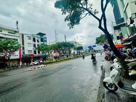 Chủ giảm ngay hơn 1,5 tỷ, mặt tiền nguyễn văn linh. kinh doanh cực đỉnh gần sân bay