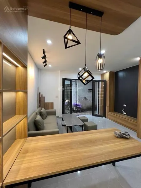 Nhà đẹp bạch đằng 4 tầng 3 ngủ thông sàn ngõ nông thông tiện ích xung quanh khỏi bàn