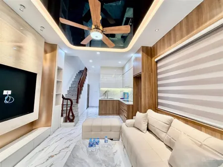 Cần bán gấp nhà phố 8/3 hai bà trưng .hà nội