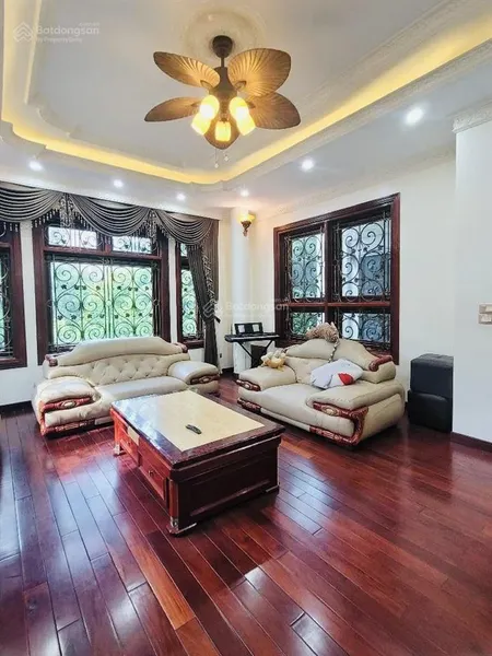 Bán nhà phố đại cồ việt q.hbtnhà đẹp gần cv thống nhất khu rất hiếm nhà bán88m2 mt 9m25.4 tỷ