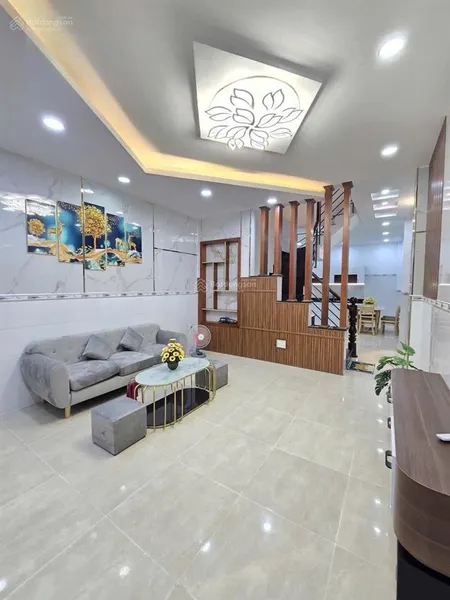 Bán nhà bình tân đường mã lò 4,2 x 16m + sân để 2 ô tô 40m2 3 lầu 4pn mới nhỉn 5 tỷ