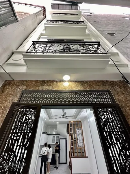 Bán nhà mới tại tân khai, vĩnh hưng, hoàng mai, 30m2, 6,9 tỷ, 20m ra phố . siêu đẹp.