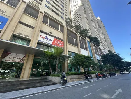 Cần bán shop tầng 1 mặt đường tố hữu, ngang 25 30m mặt đường, đang cho thuê dòng tiền ổn định