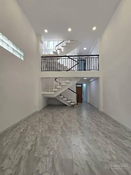 Siêu vị trí cung đường thời trang ngay lê văn sỹ 4x12m 4 tầng