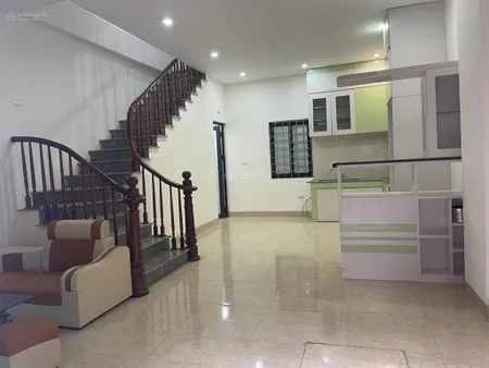 Bán nhà đẹp 3 tầng đông mỹ . chỉ hơn 4 tỷ.