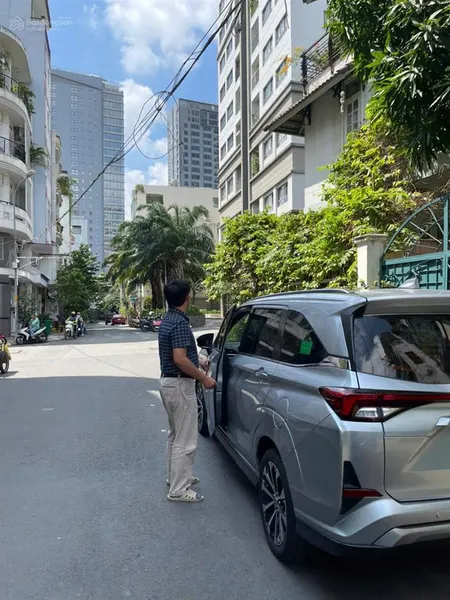 Chỉ nhỉnh 13 tỷ nhà đường nhựa 2 xe hơi tránh nhau khu vip d3 d1 p25 vị trí kinh doanh siêu hiếm