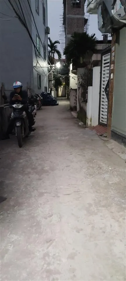 Hậu ái bán gấp nhà 4t ,48,8m2 tài chính 6,75tỷ sổ hồng sẵn giao dịch xem nhà ngày 0967 481 ***
