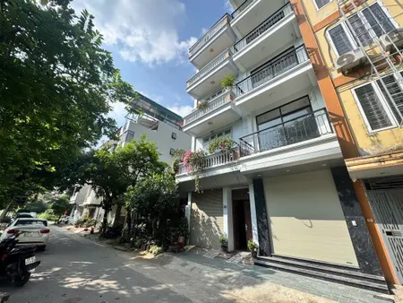 Cho thuê nhà ngõ ô tô Tránh Lĩnh Nam, 45m2 x 5 tầng, 6PN, 4 WC, có thang máy, giá 25 Triệu