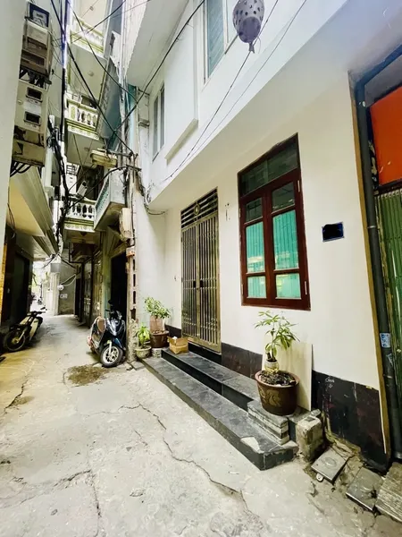 Bán nhà Kim Giang, Hoàng Mai, ô tô, gần phố, 40m2, 9.5 tỷ(CTL)