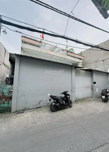Xưởng 270m2(11x27) trần quang cơ hxh dòng tiền 40tr/th không quy hoạch