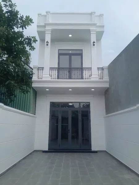Nhà trệt 1 lầu, mới xây dựng tại Phú Hoà, Thủ Dầu Một, DT: 4,5x28, TC: 85 đường nhựa thông