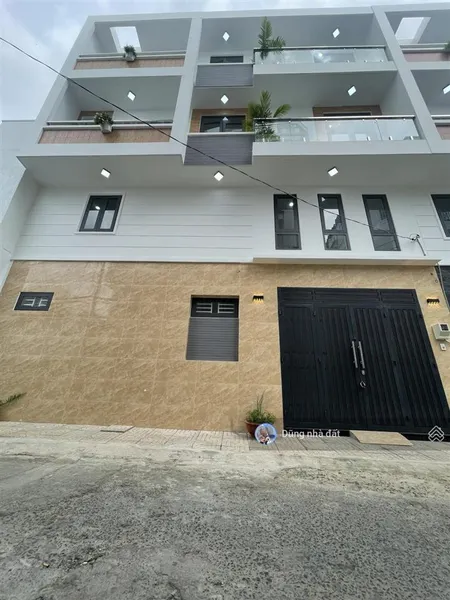 Siêu phẩm bán nhà lớn hẻmphan văn trị p.11 dt4.5x18 kc1 trệt giá8.9 tl cách dh văn lang 50m